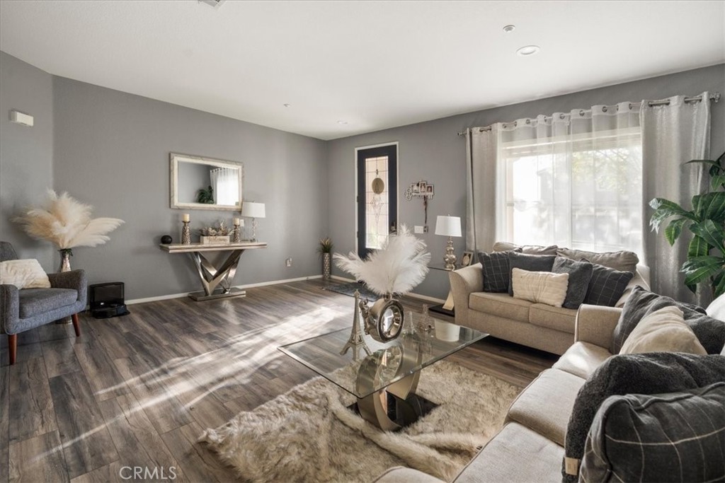 13040 Angeles Trail Way Sylmar, CA 91342 - Photo 12 of 38