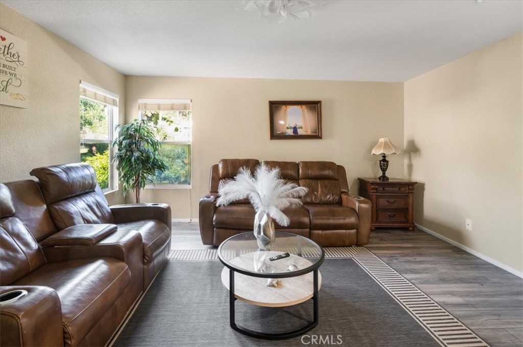 13040 Angeles Trail Way Sylmar, CA 91342 - Photo 13 of 38