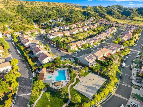 $899,000 | 13040 Angeles Trail Way, Sylmar, CA 91342