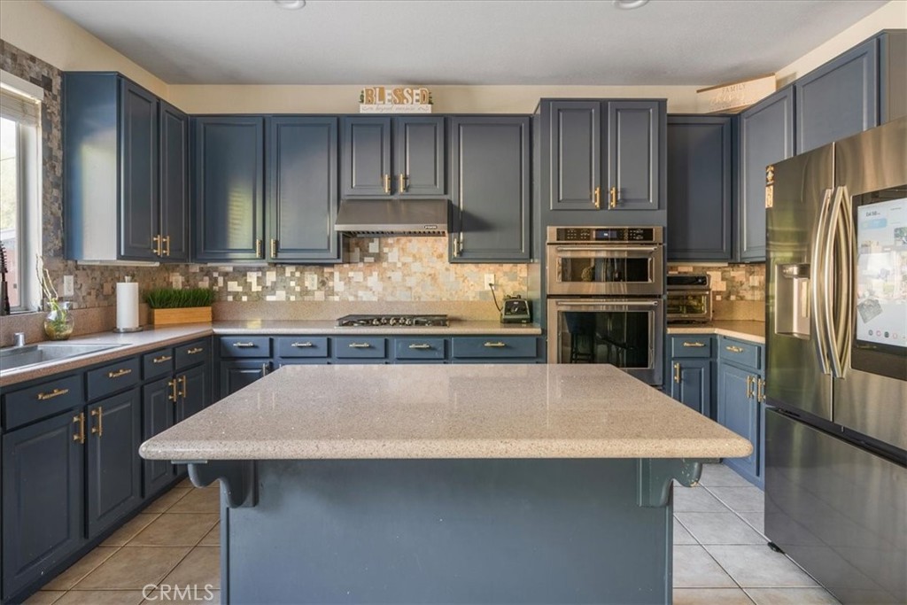 13040 Angeles Trail Way Sylmar, CA 91342 - Photo 4 of 38