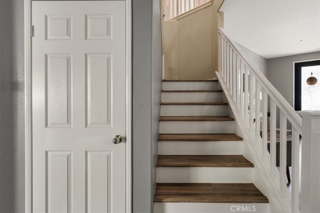 13040 Angeles Trail Way Sylmar, CA 91342 - Photo 9 of 38