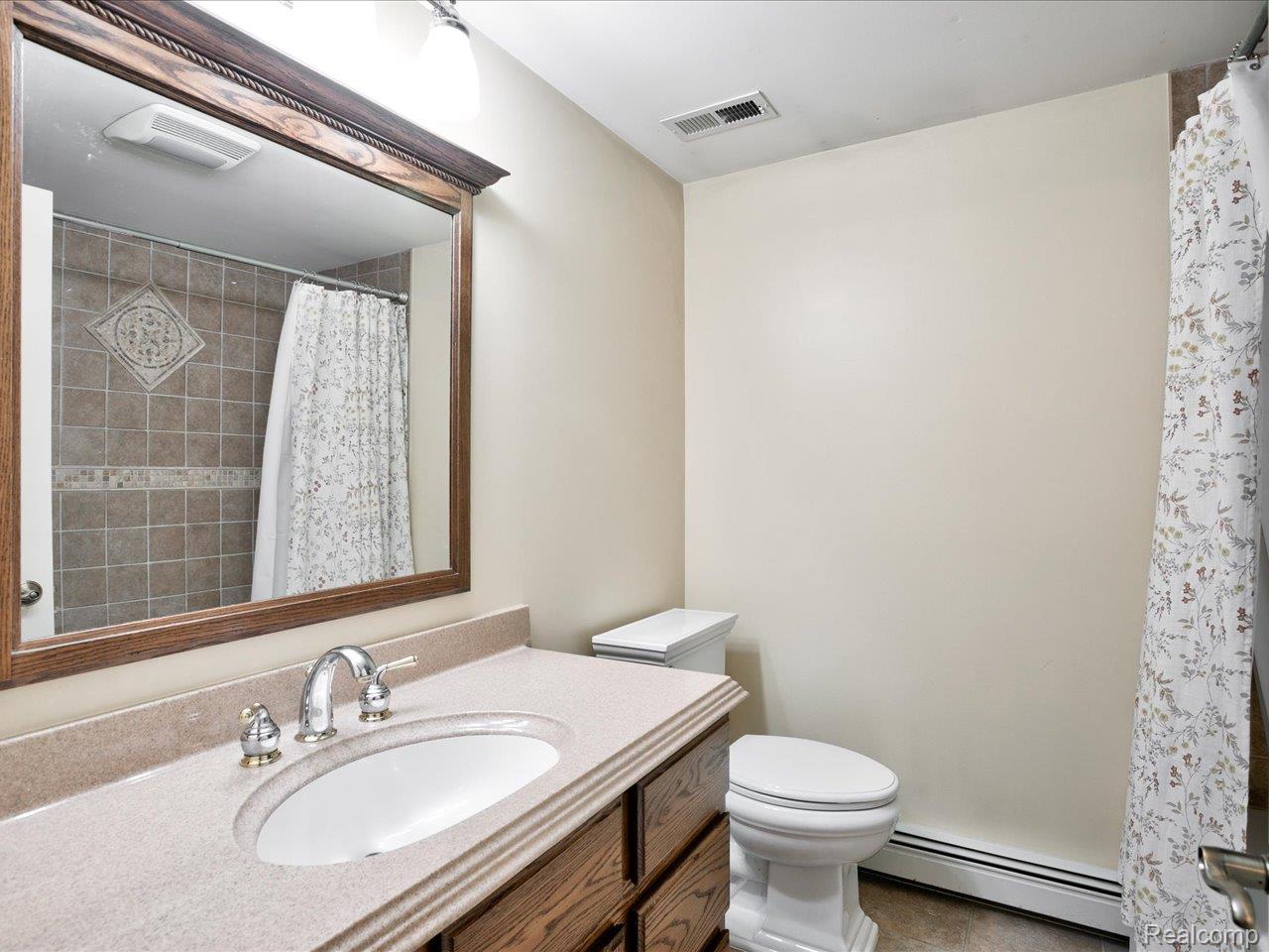 3429 North Road Fort Gratiot, MI 48059 - Photo 28 of 42 29-3429 North Rd (29).jpg