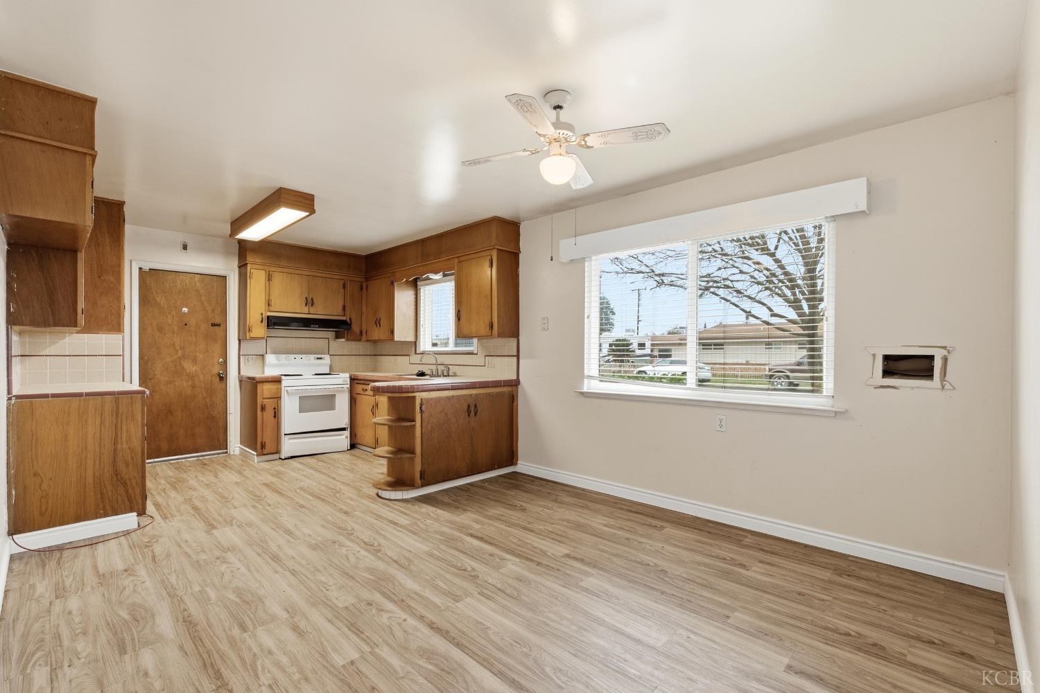 5 West Spring Lane Lemoore, CA 93245 - Photo 7 of 32 Gallery Image 7