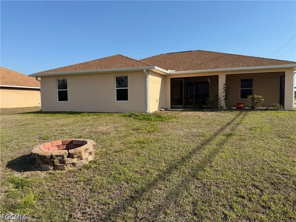 $2,000 | 2325 Northwest 25th Terrace, Cape Coral, FL 33993