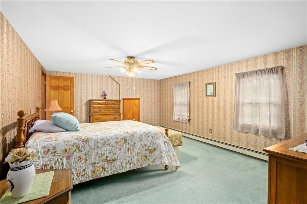 22 Hough Road Sutton, MA 01590 - Photo 13 of 32 Gallery Image 13