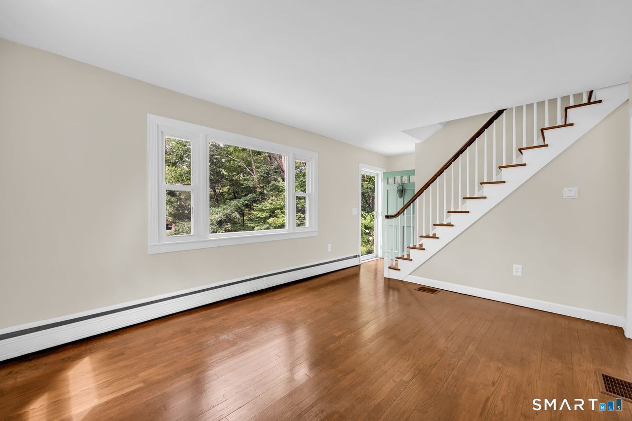425 Lakeside Road Morris, CT 06763 - Photo 4 of 23 Gallery Image 4