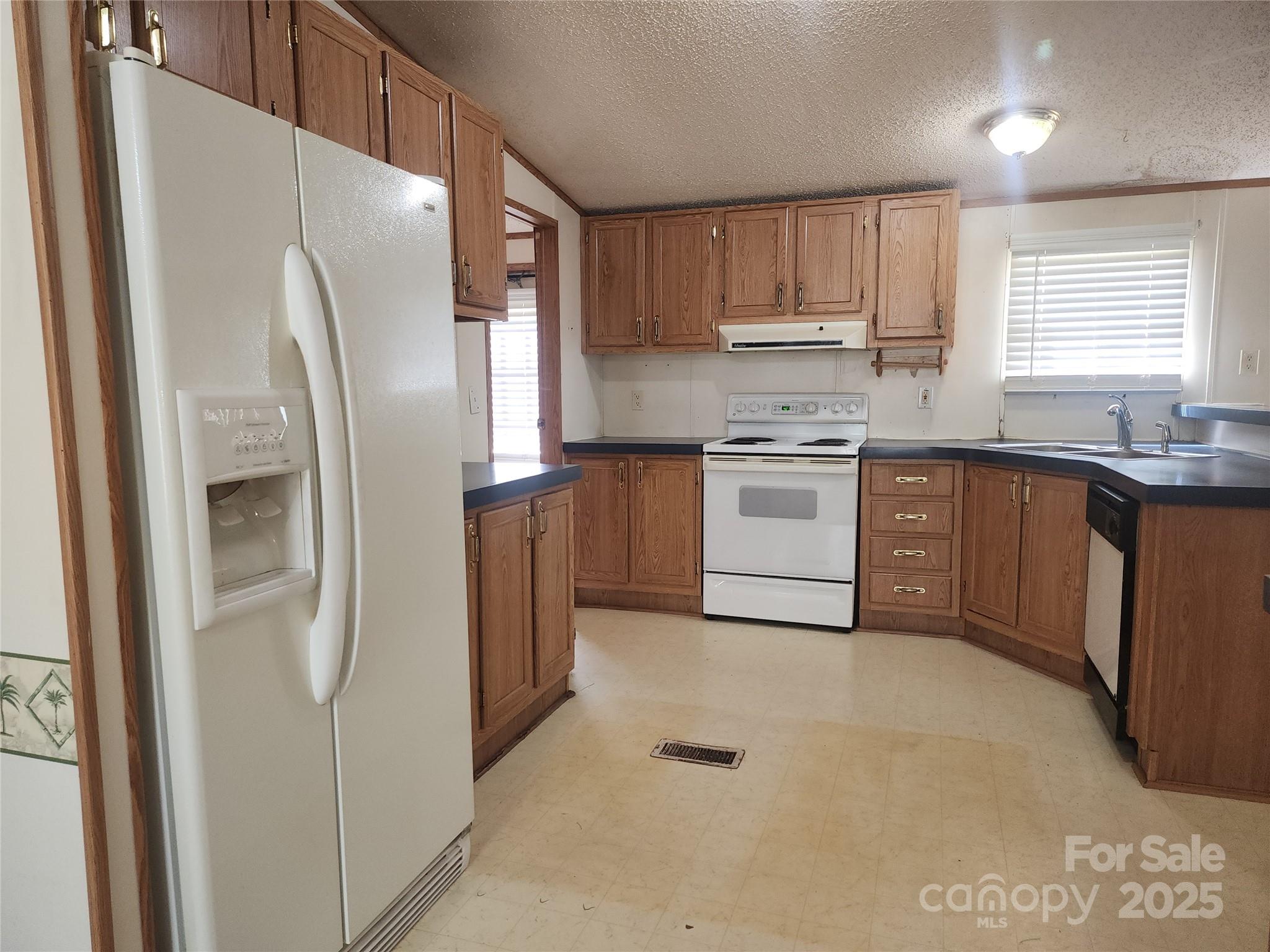 933 Osteen Road York, SC 29745 - Photo 5 of 35 Gallery Image 5