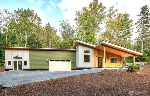 $775,000 | 3067 East Smith Road, Bellingham, WA 98226