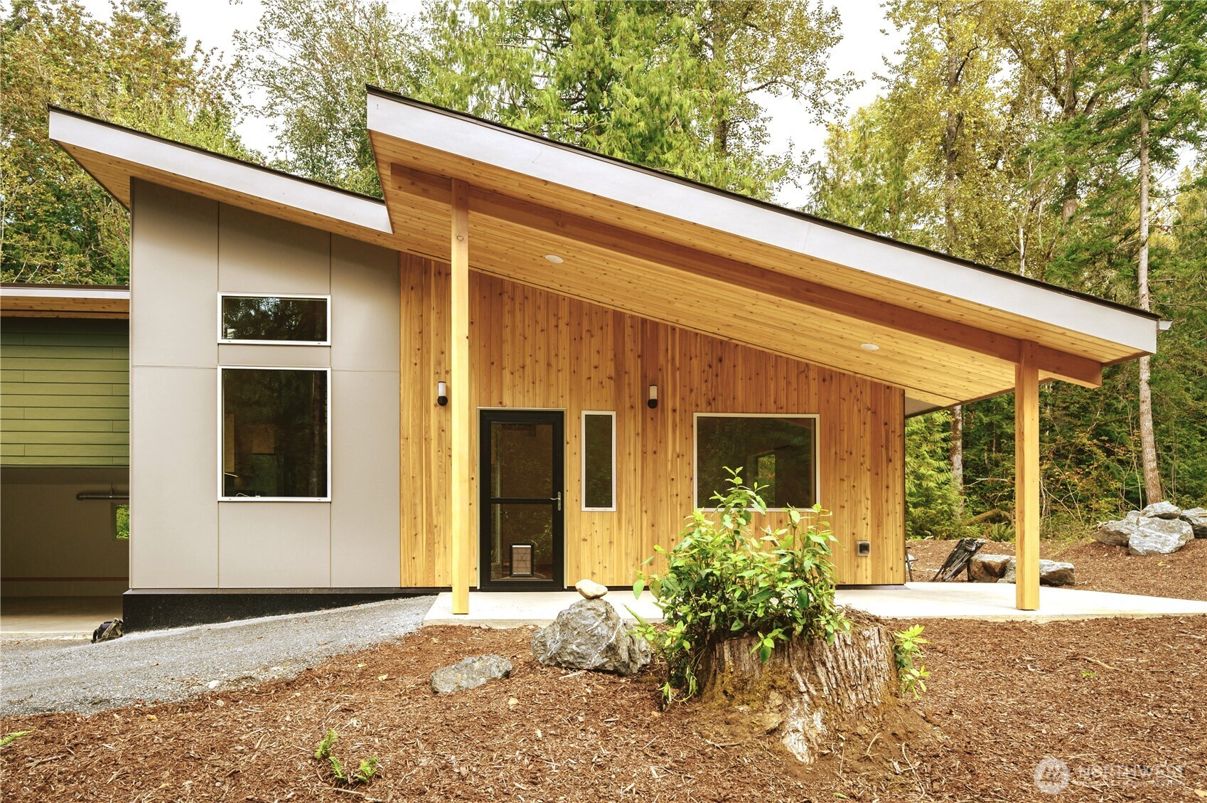 3067 East Smith Road Bellingham, WA 98226 - Photo 2 of 17