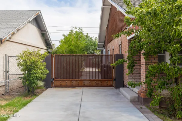 $579,900 | 1209 East Moreland Street, Phoenix, AZ 85006