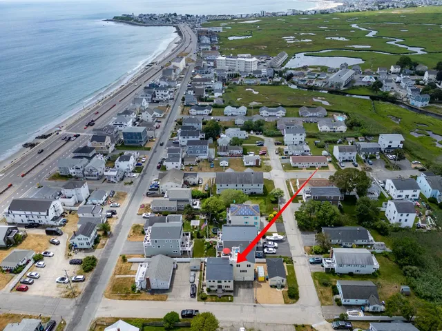 $1,200,000 | 7 Redman Street, Hampton, NH 03842