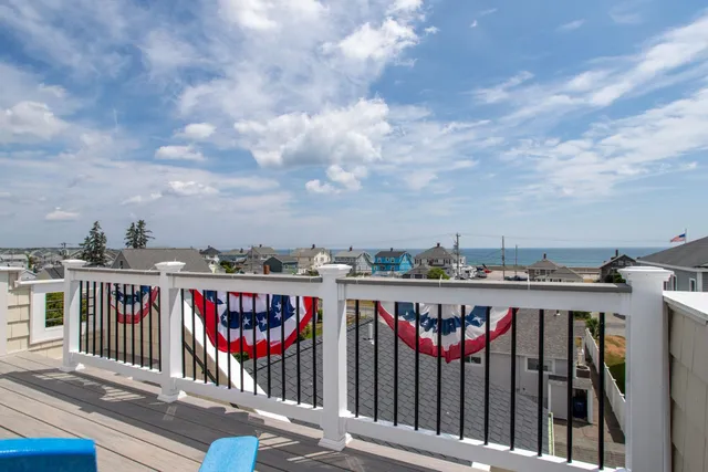 $1,200,000 | 7 Redman Street, Hampton, NH 03842