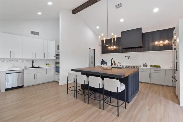 $2,999,900 | 7190 Valencia Drive, Boca Raton, FL 33433