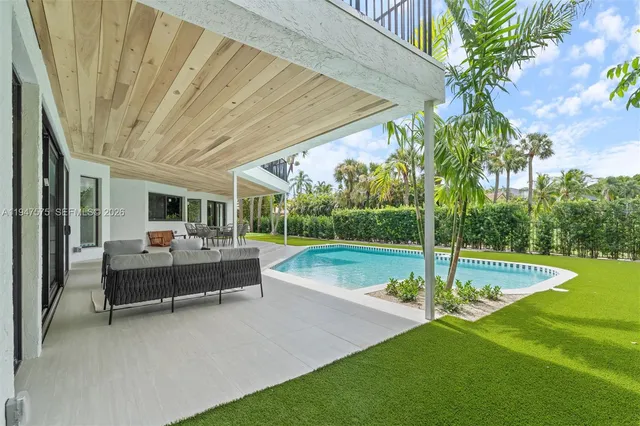 $2,999,900 | 7190 Valencia Drive, Boca Raton, FL 33433