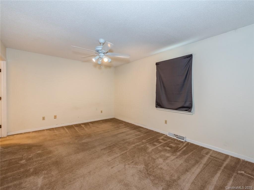 771 Glenn Road Clover, SC 29710 - Photo 16 of 32