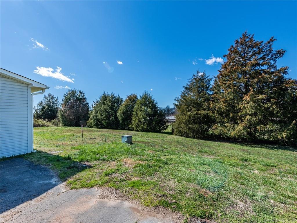 771 Glenn Road Clover, SC 29710 - Photo 25 of 32