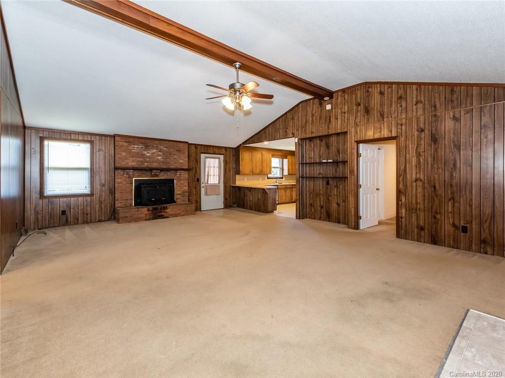 771 Glenn Road Clover, SC 29710 - Photo 5 of 32