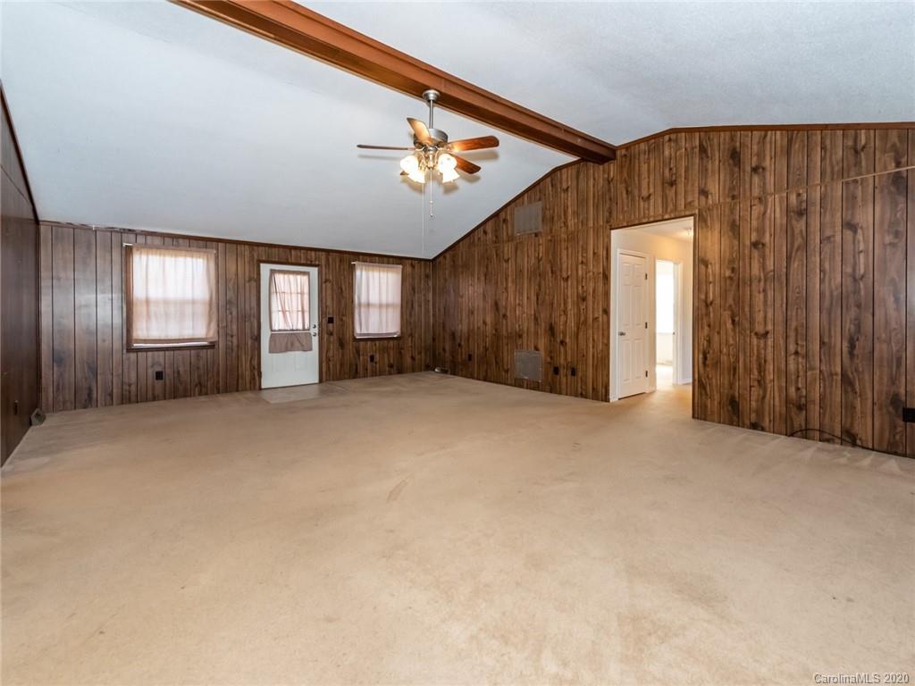 771 Glenn Road Clover, SC 29710 - Photo 7 of 32