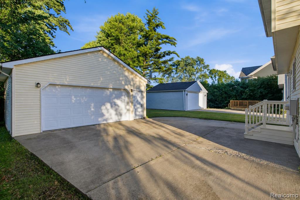 4118 Devon Road Royal Oak, MI 48073 - Photo 20 of 25