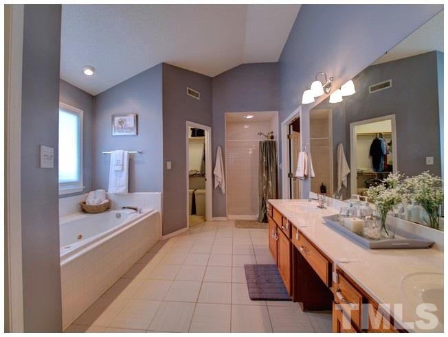 9812 Rockledge Drive Raleigh, NC 27617 - Photo 14 of 25 Gallery Image 14