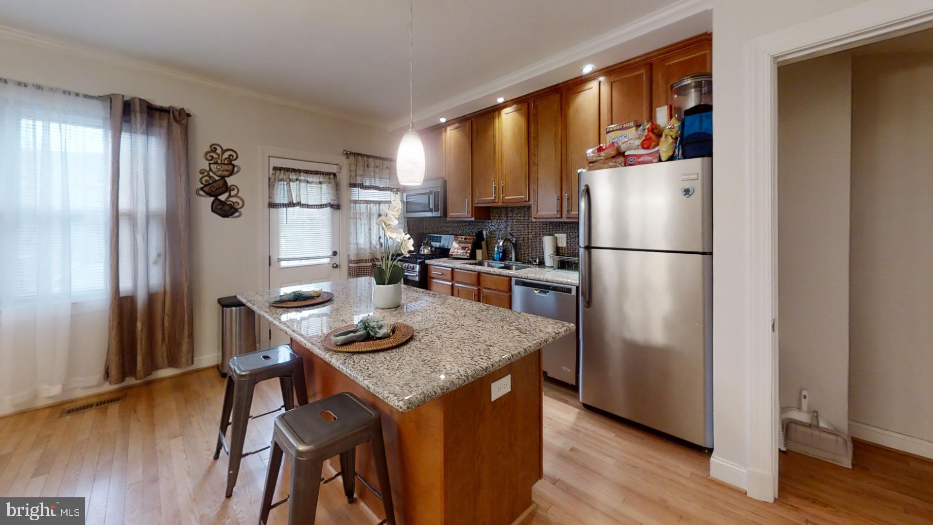 4670 Marble Hall Road Baltimore, MD 21239 - Photo 4 of 17