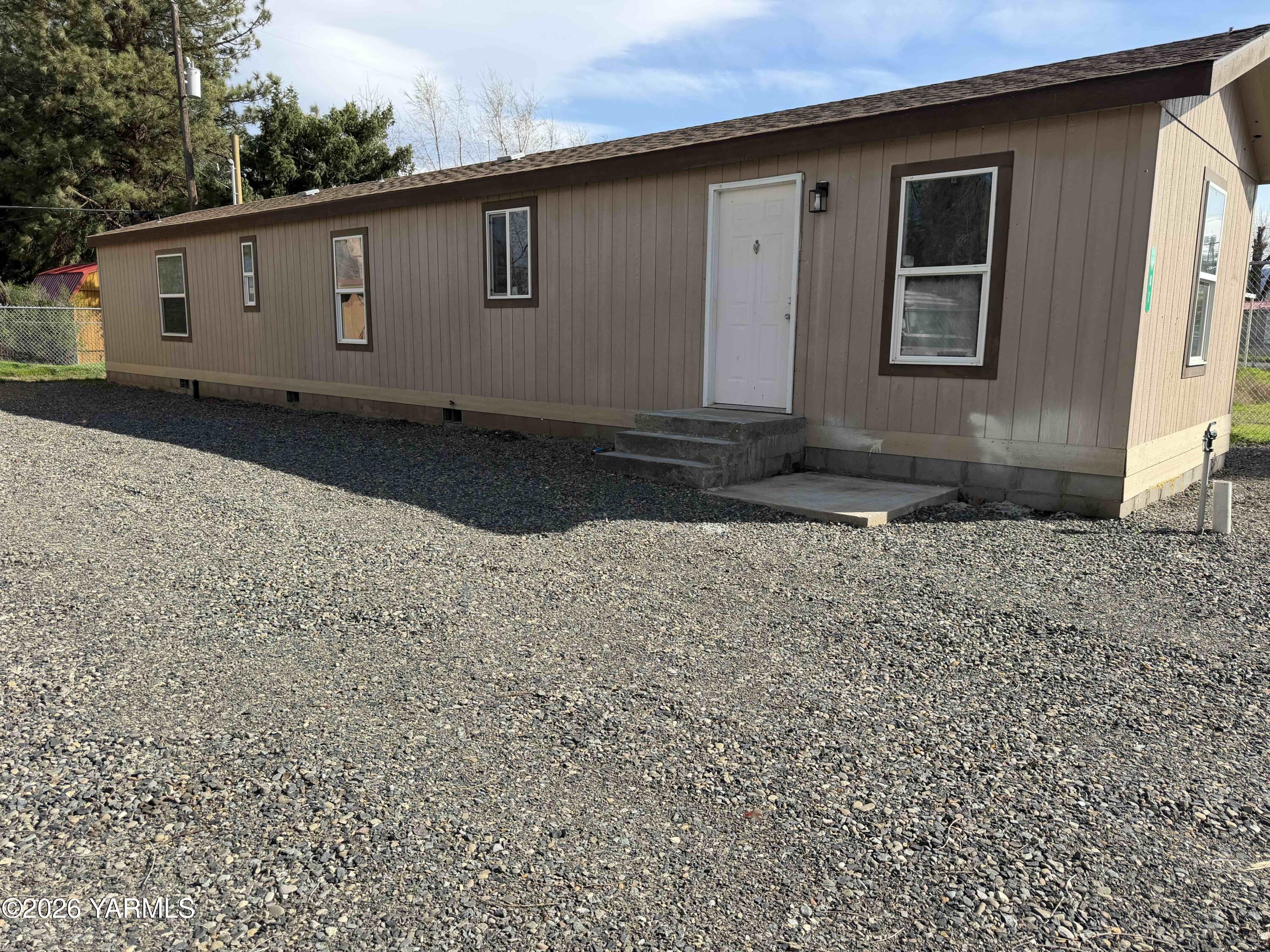481 1st Street White Swan, WA 98952 - Photo 1 of 22 IMG_2371 3