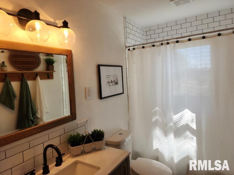 15899 East Fairfield Road Mount Vernon, IL 62864 - Photo 14 of 72 Gallery Image 14
