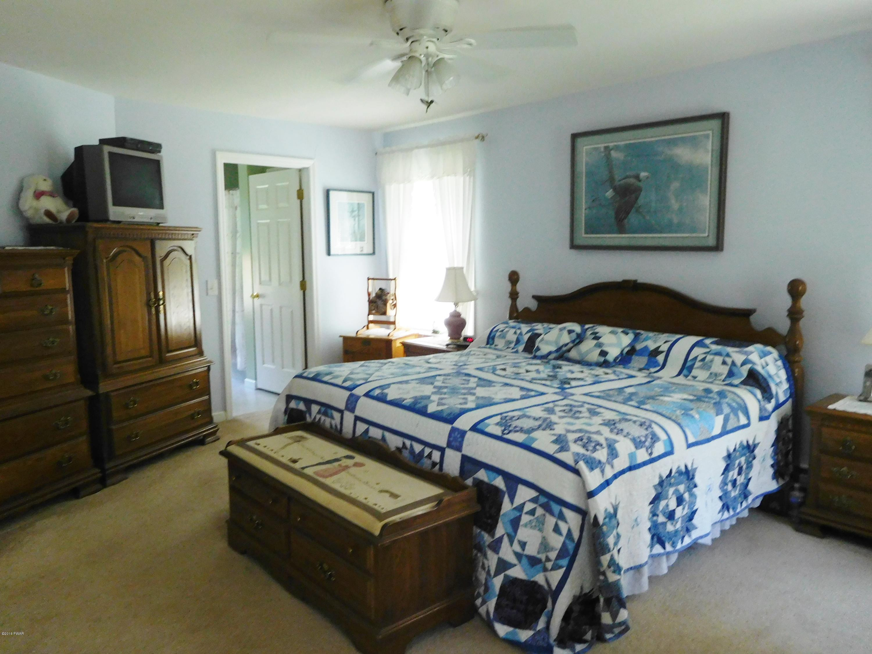 129 Pedersen Ridge Road Milford, PA 18337 - Photo 10 of 19 Gallery Image 10