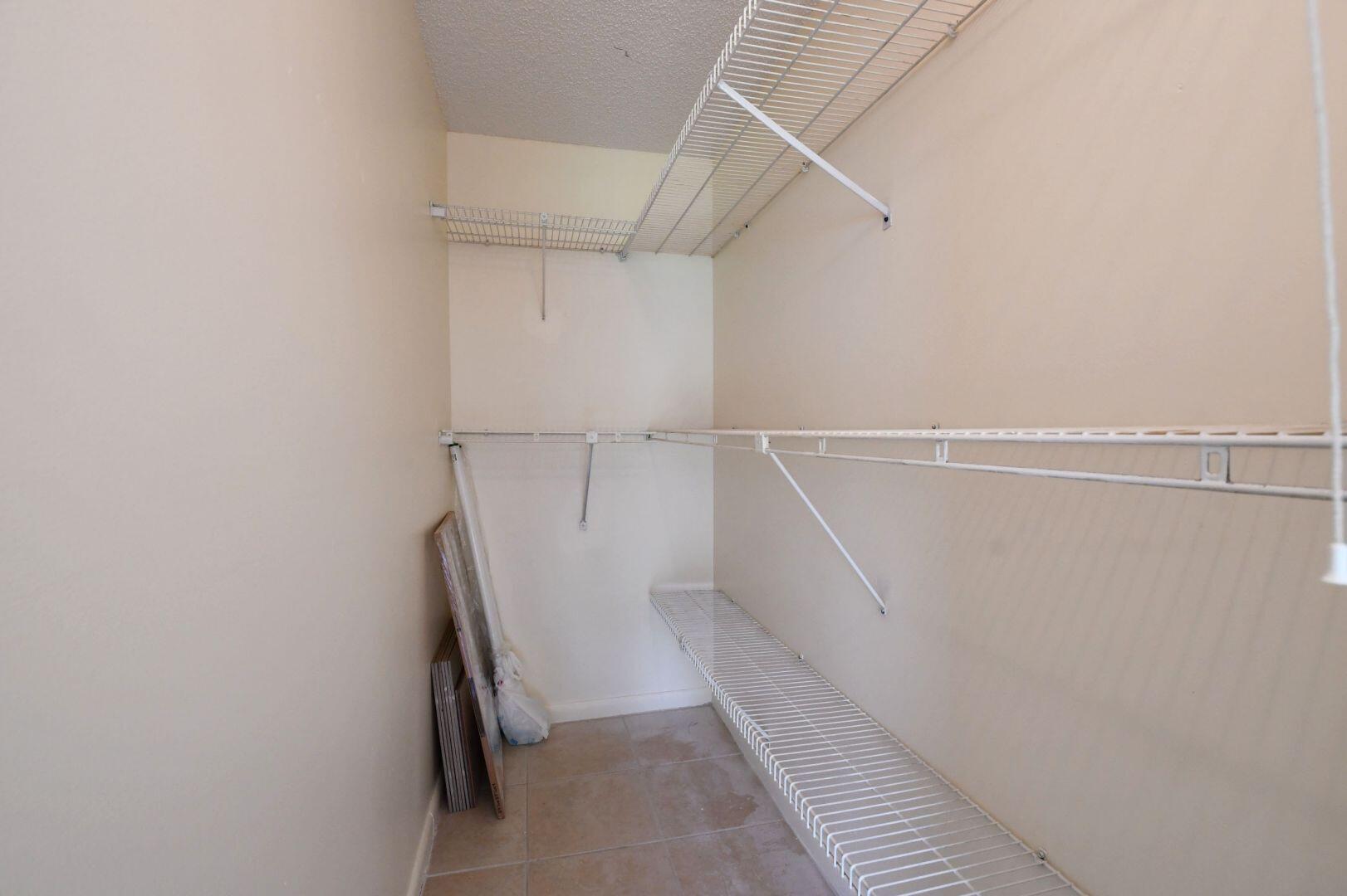46 Brighton B Boca Raton, FL 33434 - Photo 20 of 50 a view of small space