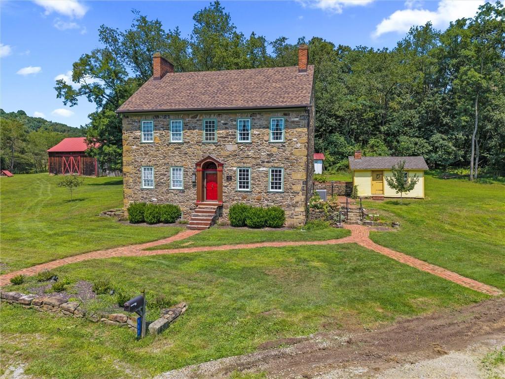 Beautiful 4 bedroom stone farmhouse