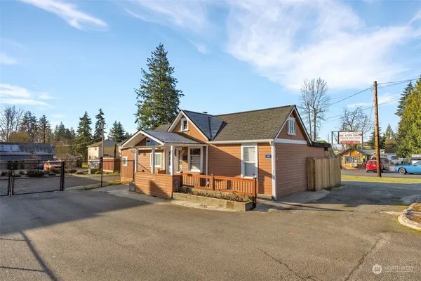 $450,000 | 204 West Stanley Street, Granite Falls, WA 98252