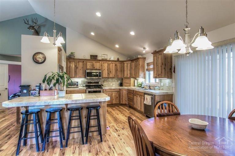 3493 Southeast Dallas Road Prineville, OR 97754 - Photo 10 of 25 Additional Photo