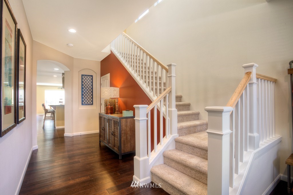 4208 183rd Place Southeast Bothell, WA 98012 - Photo 2 of 24 Gallery Image 2