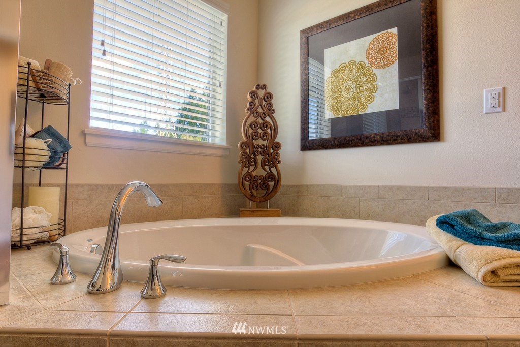 4208 183rd Place Southeast Bothell, WA 98012 - Photo 22 of 24 Gallery Image 22