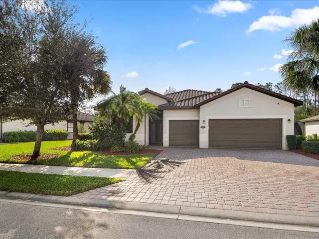 $725,000 | 3827 Treasure Cove Circle, Naples, FL 34114