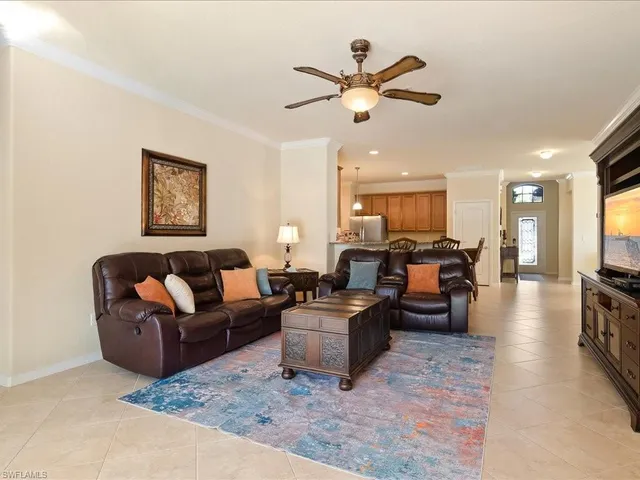 $725,000 | 3827 Treasure Cove Circle, Naples, FL 34114