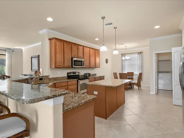 $725,000 | 3827 Treasure Cove Circle, Naples, FL 34114