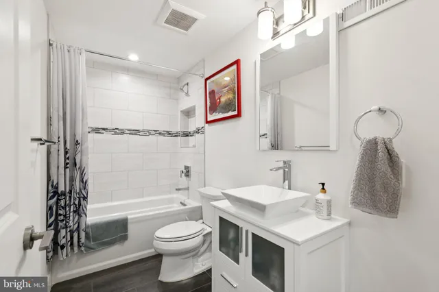 $649,000 | 2407 Manton Street, Philadelphia, PA 19146