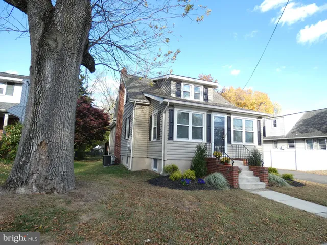 $349,900 | 302 West Red Bank Avenue, West Deptford, NJ 08096