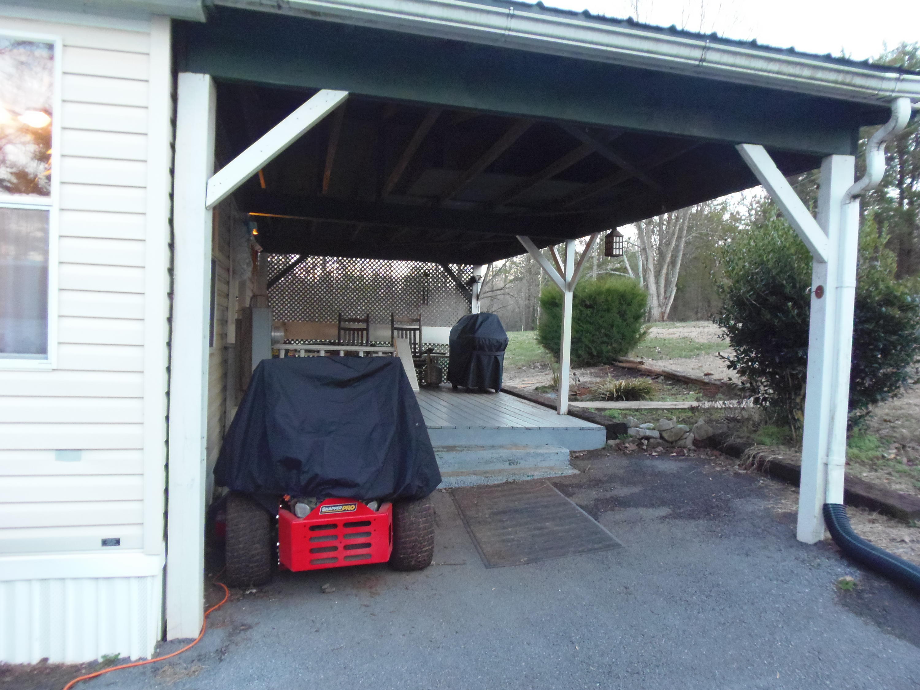 188 Setterberg Road Philadelphia, TN 37846 - Photo 11 of 34 FORMER CARPORT/COVERED PATIO