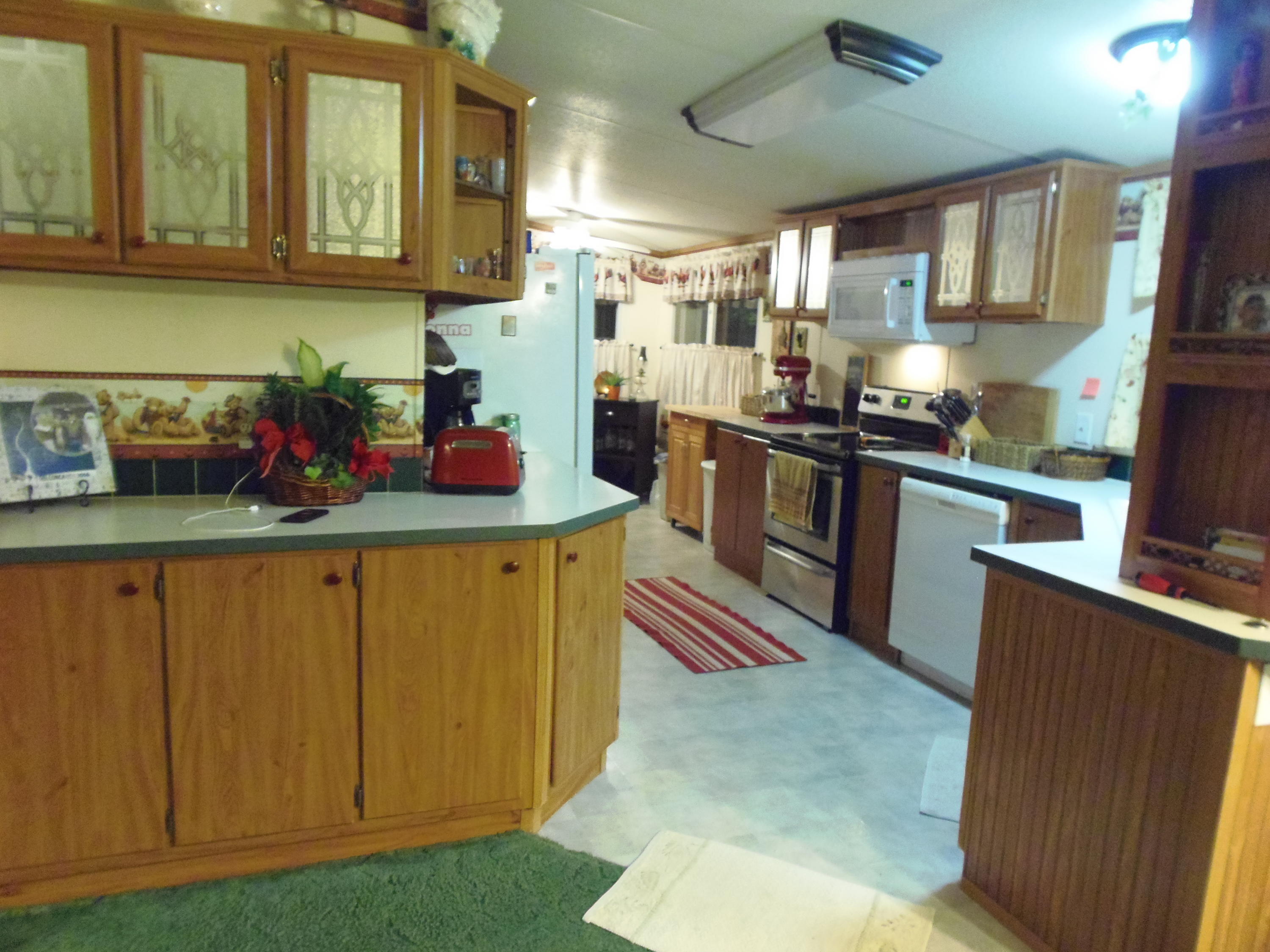 188 Setterberg Road Philadelphia, TN 37846 - Photo 16 of 34 TONS OF CUPBOARD SPACE