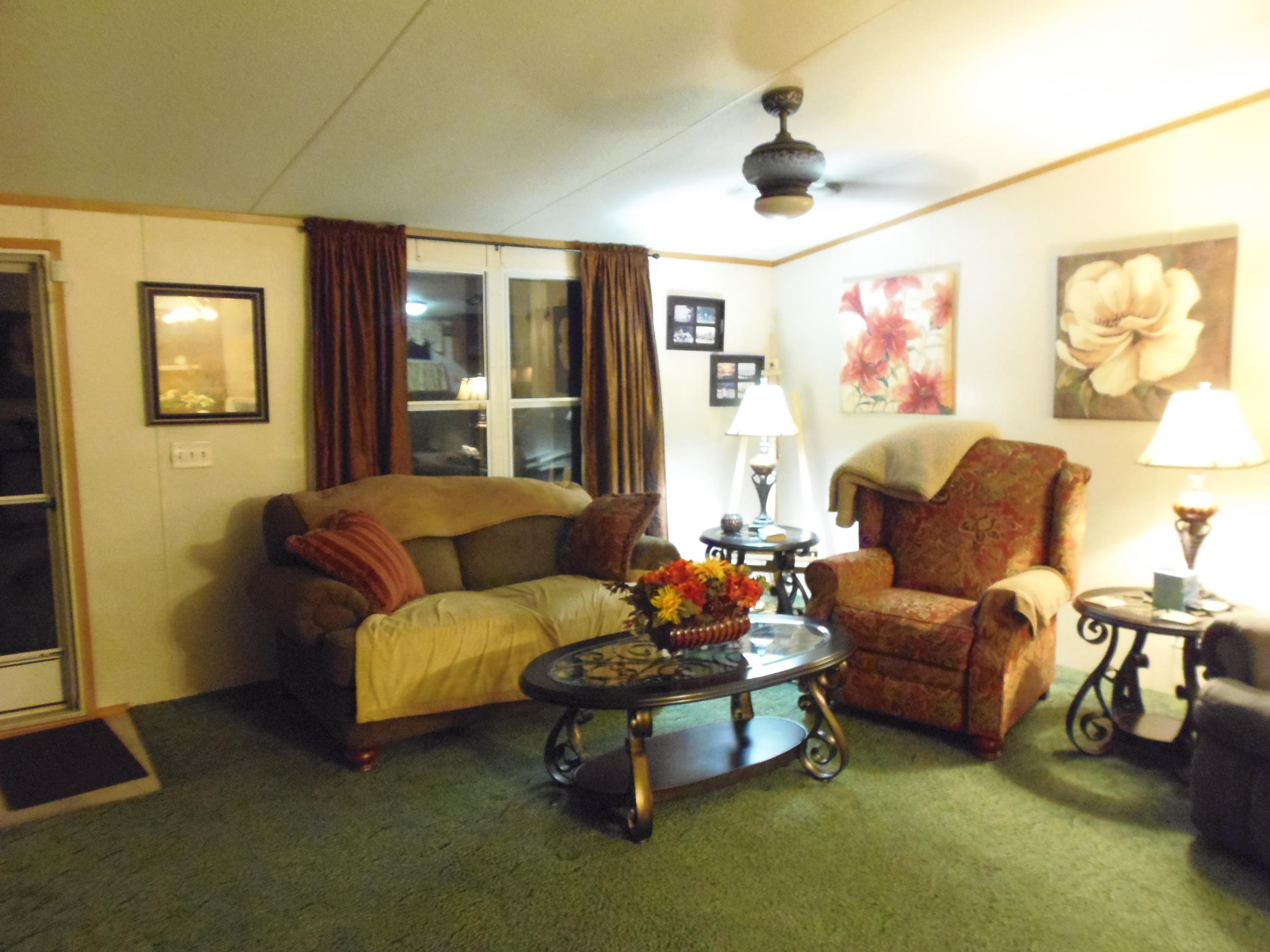 188 Setterberg Road Philadelphia, TN 37846 - Photo 20 of 34 LIVING ROOM