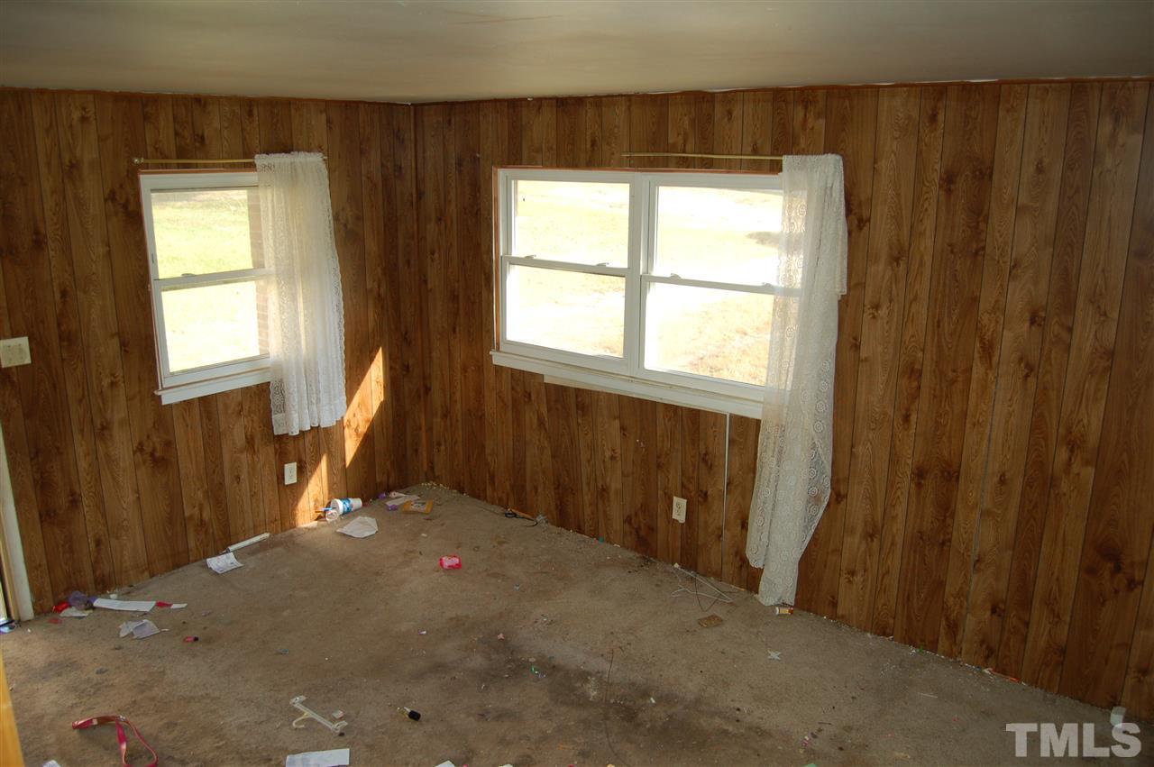 206 Lynn Road Durham, NC 27703 - Photo 3 of 11 Gallery Image 3