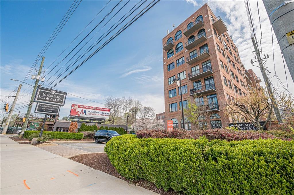 3235 Roswell Road Northeast, Unit 819 Atlanta, GA 30305 - Photo 58 of 76 Gallery Image 58