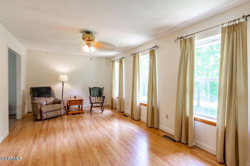 401 Ault Road Spring City, TN 37381 - Photo 9 of 47 9