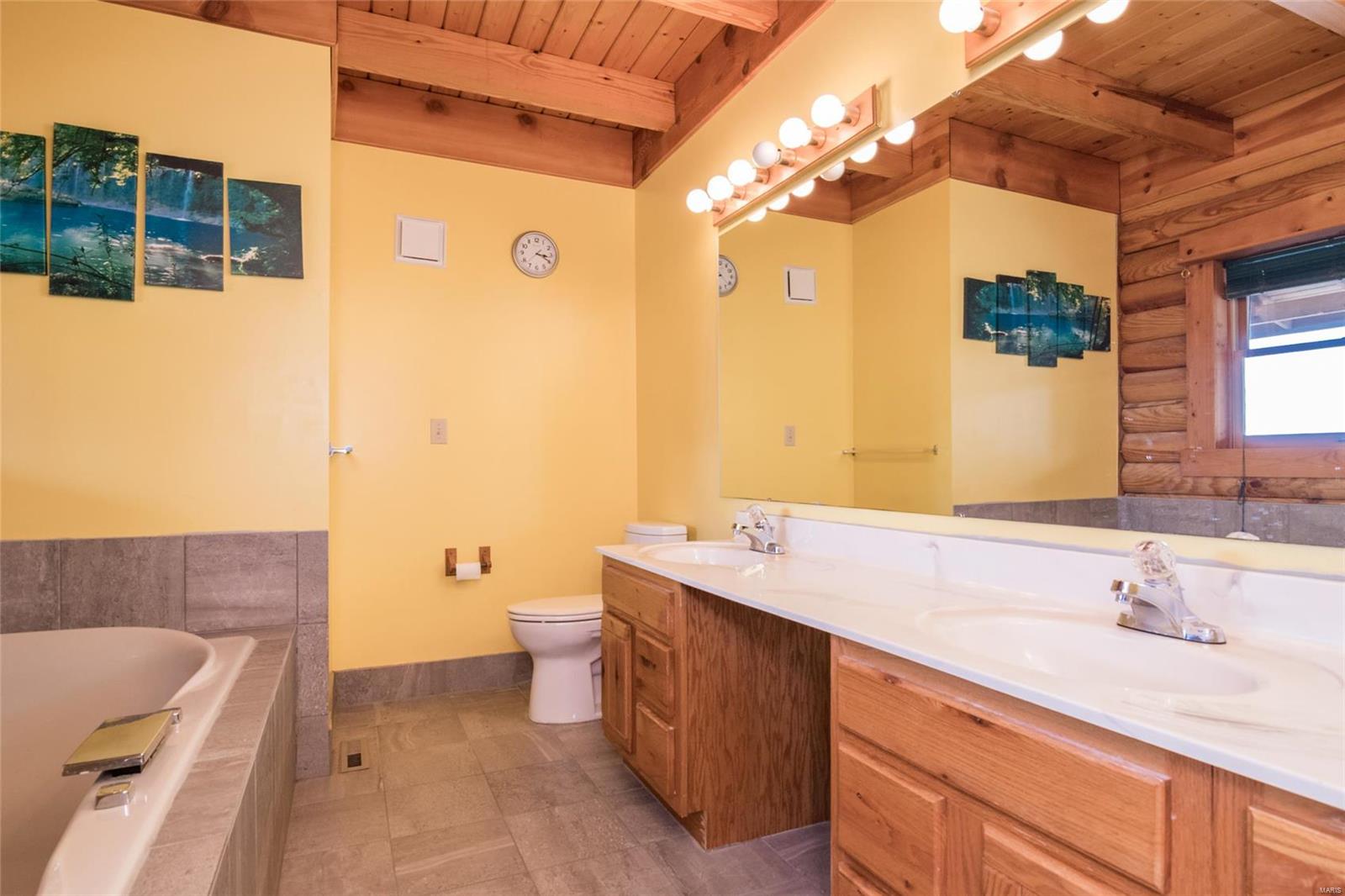 7630 Hans Lane Worden, IL 62097 - Photo 13 of 52 Gallery Image 13