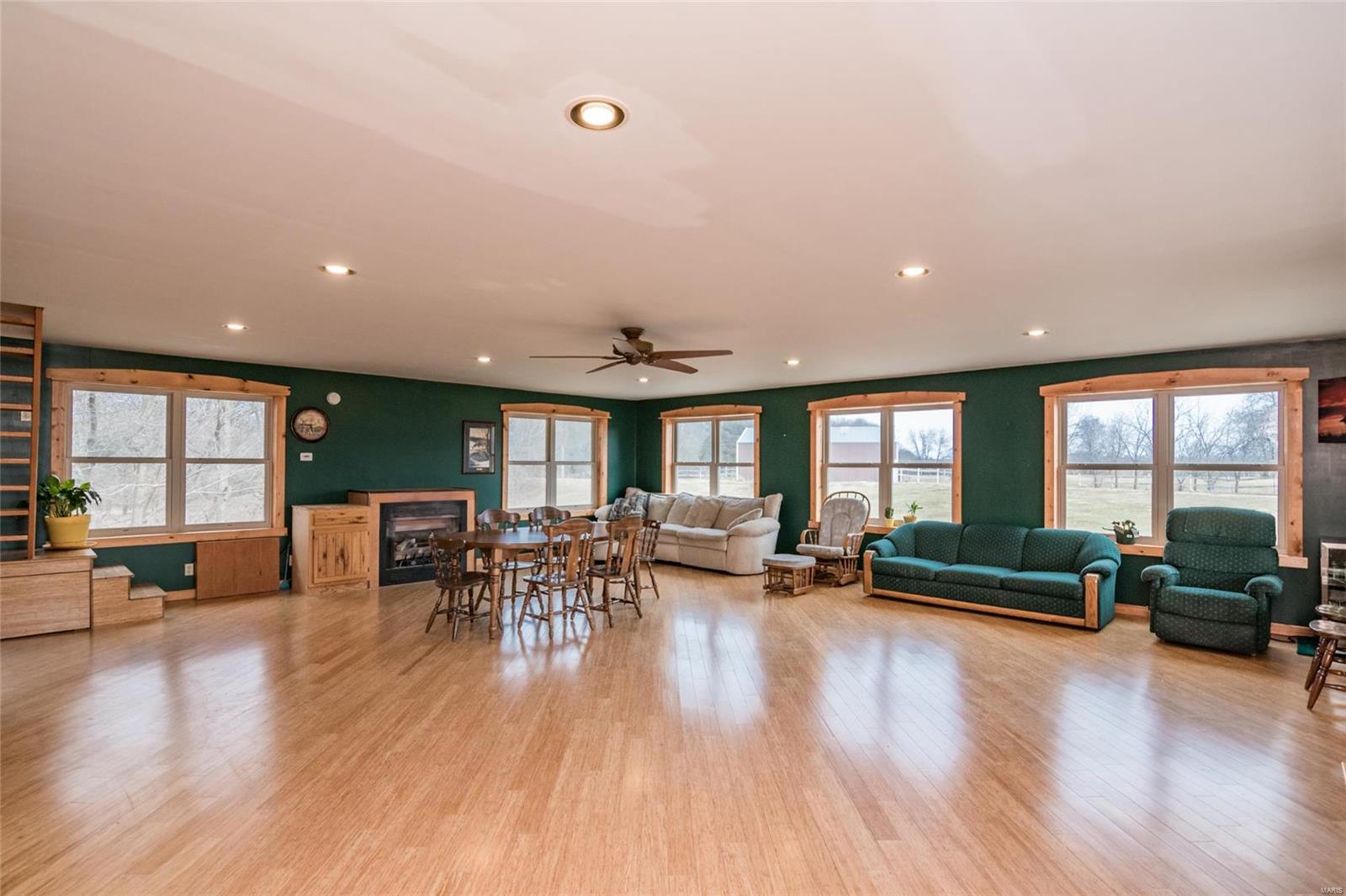 7630 Hans Lane Worden, IL 62097 - Photo 18 of 52 Gallery Image 18