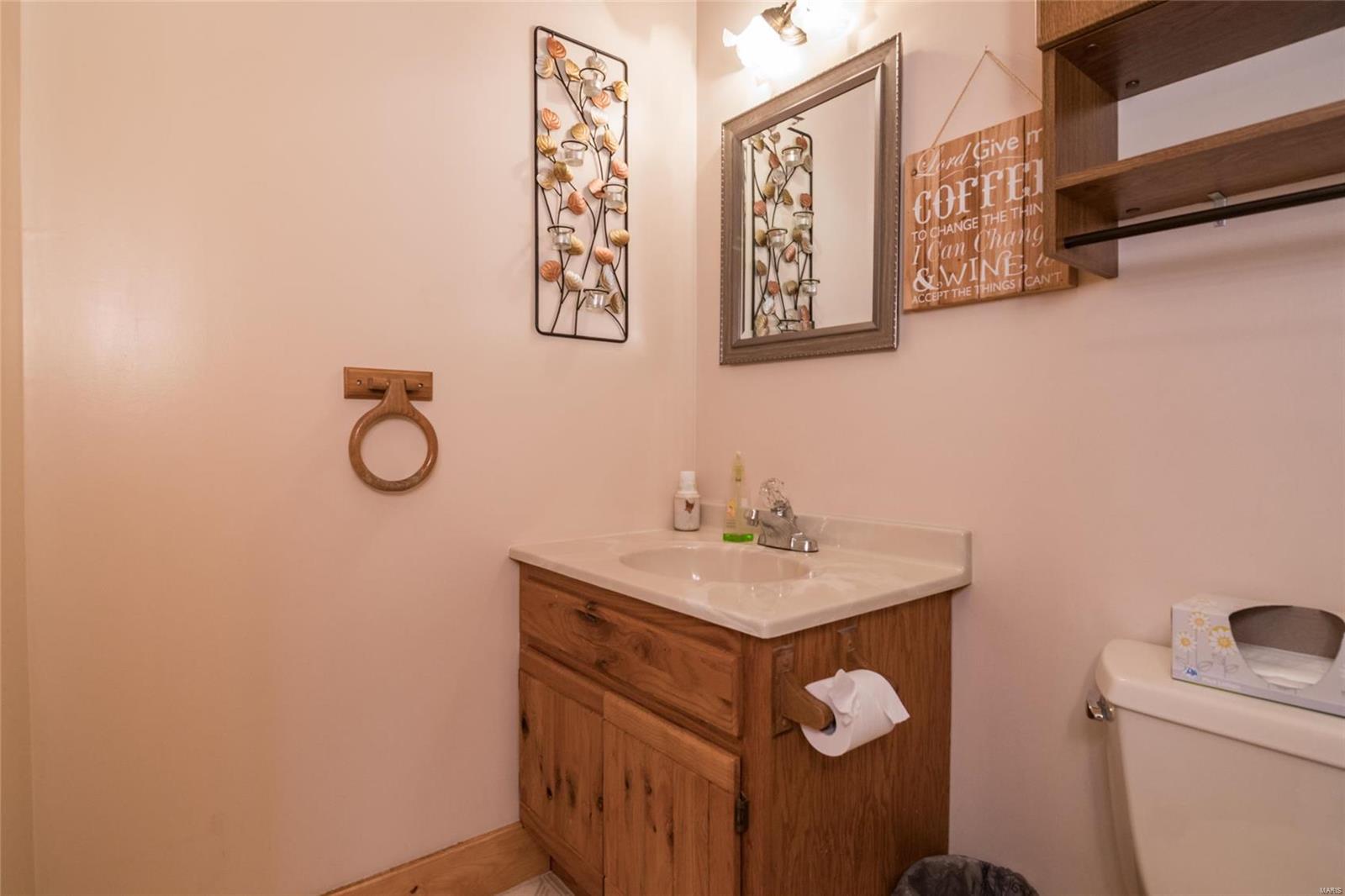7630 Hans Lane Worden, IL 62097 - Photo 10 of 52 Gallery Image 10