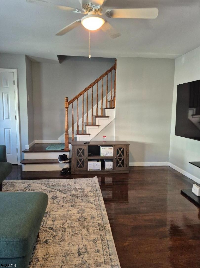 369 East 28th Street Paterson, NJ 07514 - Photo 4 of 15
