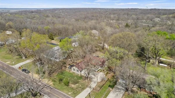 $299,000 | 2807 North Twyman Road, Independence, MO 64058